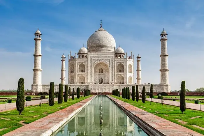 india-top-attractions-taj-mahal-700x467